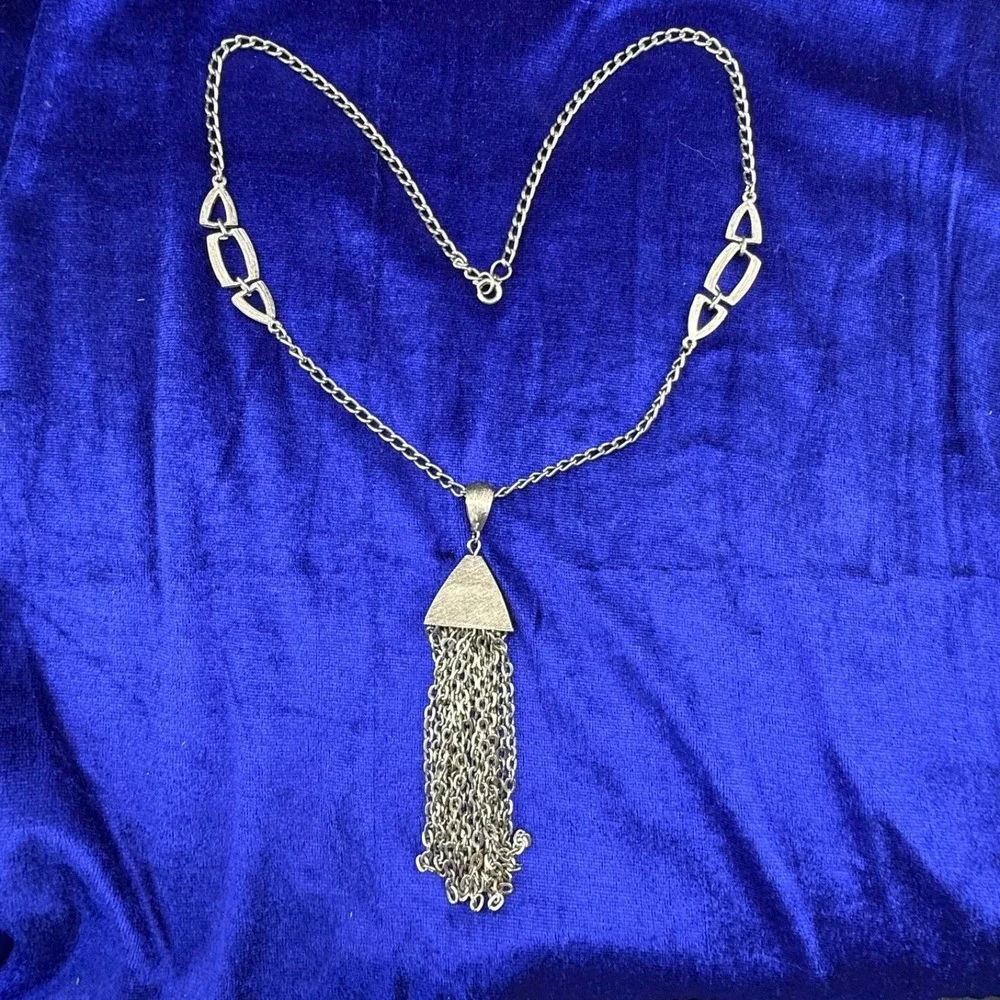 Vintage Estate Tassel Necklace Silver Tone Fringe Textured Geometric 23